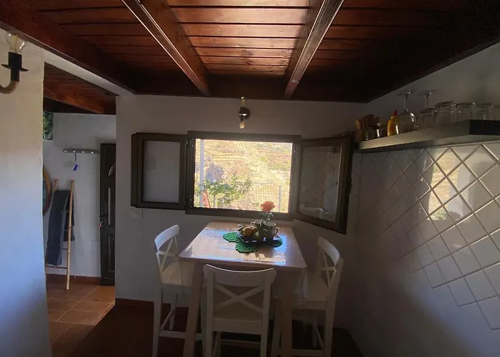 Juncalillo House *