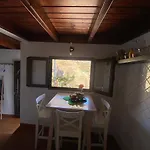 Juncalillo House *